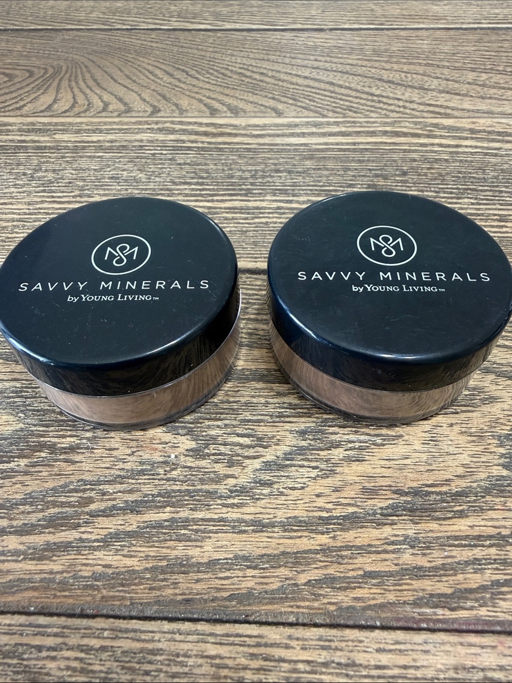 (2) Savvy Minerals Loose Mineral Foundation - Dark no. 4 Young Living Farm - Picture 2 of 3